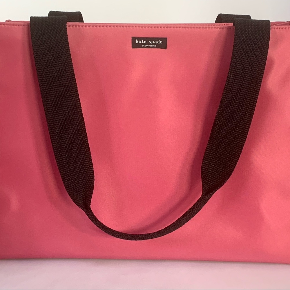 Vintage Pre-Owned Kate Spade Diaper/Messenger Bag Pink. Excellent Condition
